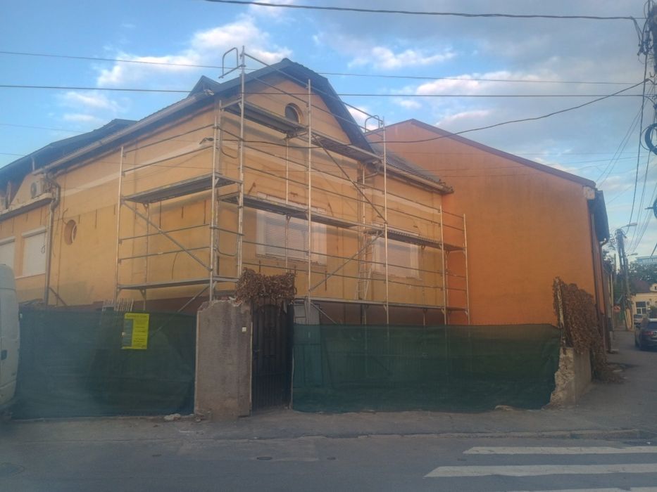 Închiriez schelă profesională pentru fațade!