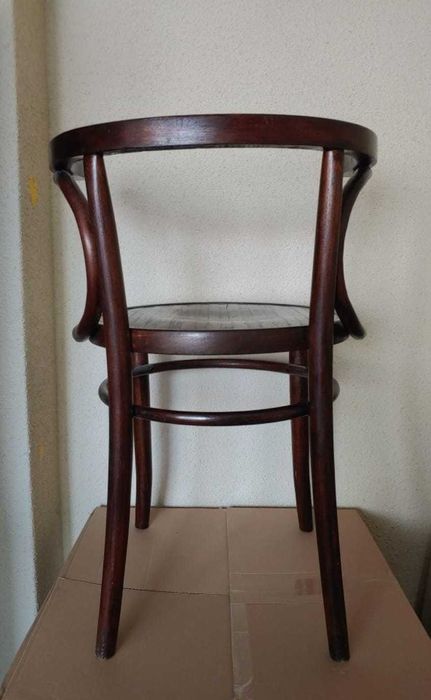 Scaune Thonet Mundus Borlova
