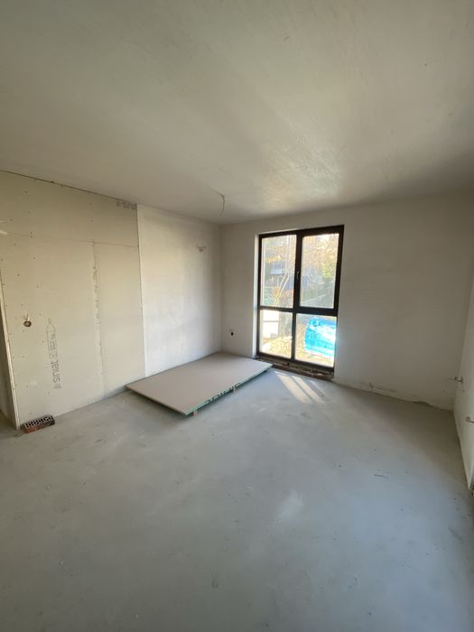 Продава се Двустаен апартамент в Варна, Бриз - 58 кв.м за 2673 €/кв.м - Снимка #1