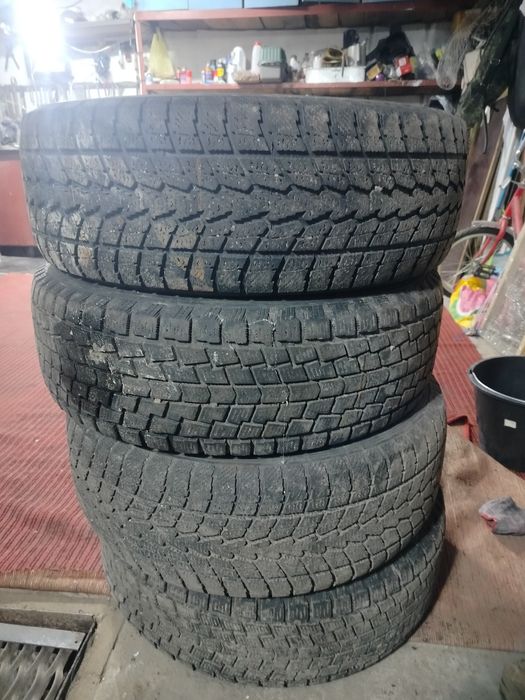 Резина зимняя липучка