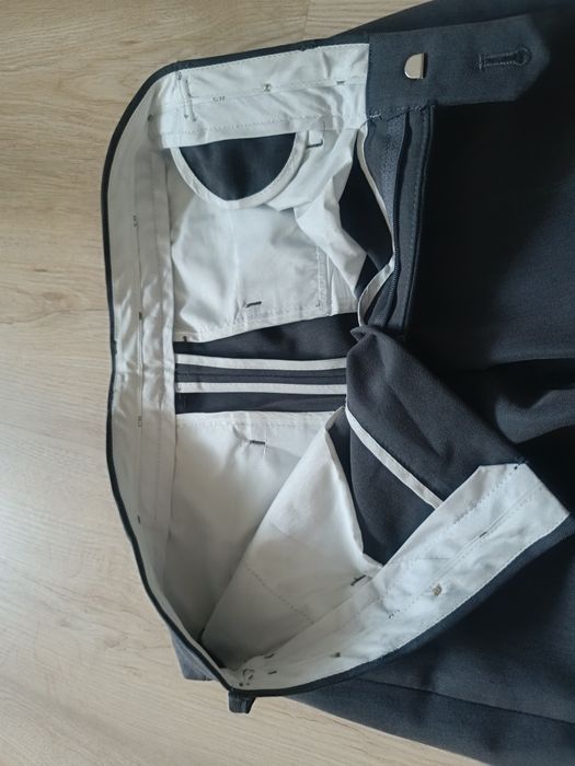 Брюки классические на мальчика