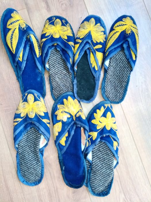 Родопски везани терлици с гайтан
Родопски пантофи везани -
Терлици -
Ш