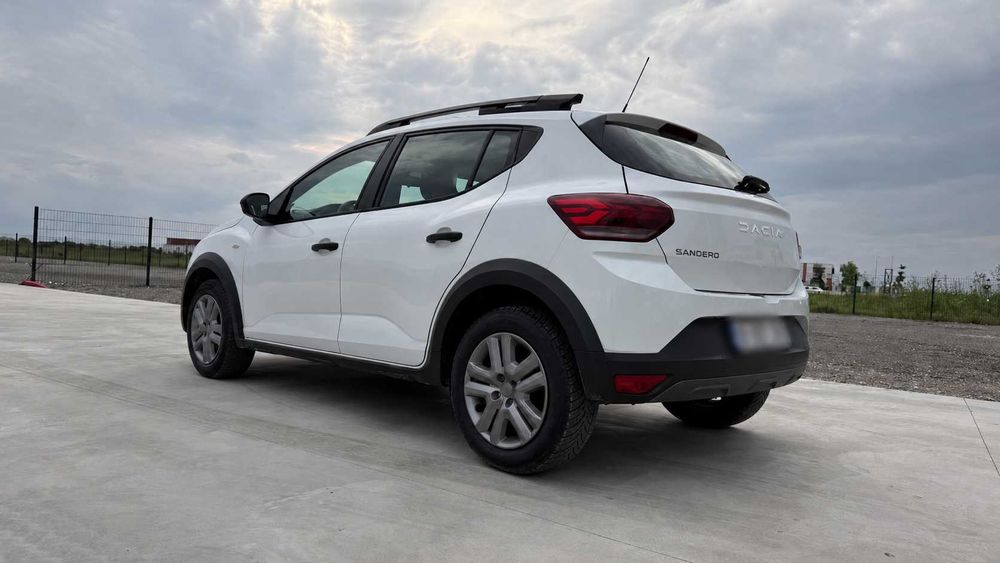 DACIA Logan 2023 — imagine 2