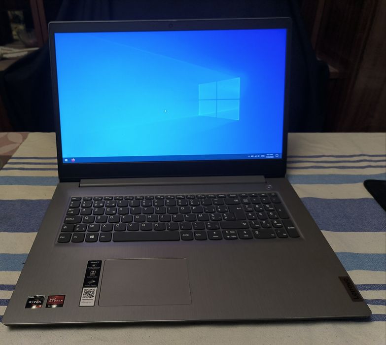 Lenovo ideapad 3 17ADA05 за части