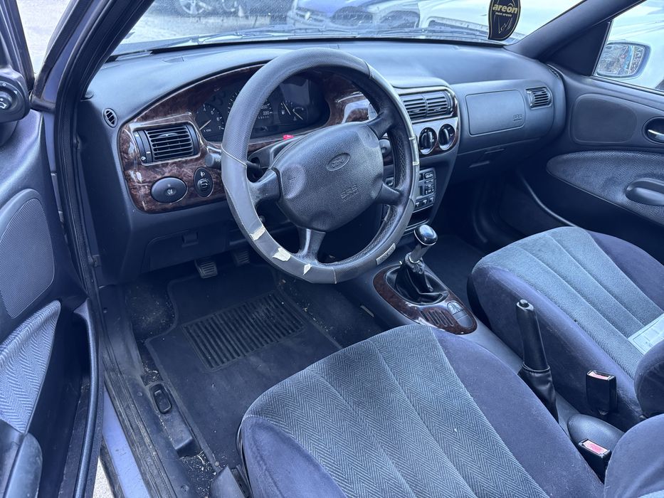 Форд Ескорт 1.8и 115кс 1997г На Части