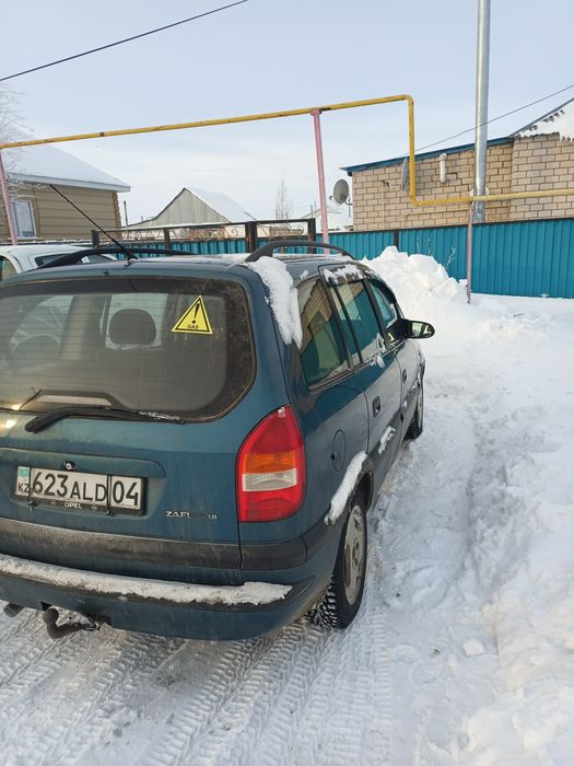 Продам Opel Zafira A 2001 года
