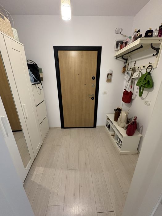 Vând garsonieră!!!