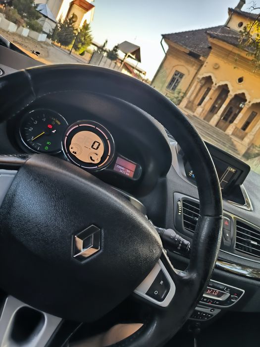 Renault Megane III Grandtour (Break), ediție limitată **FFR**, an 2012, motor **1.9 dCi 130 CP**