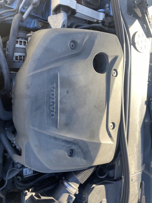 Armătură bară față Volvo S60 2015