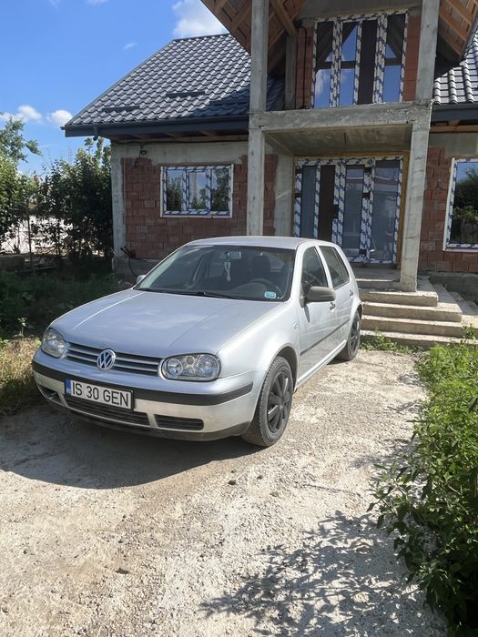 Vând Volkswagen Golf 4, motor 1.4 16V