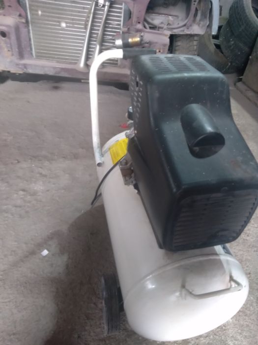 Компрессор на 50 литров