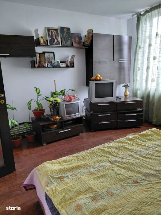 Casa P+1 zona centrala