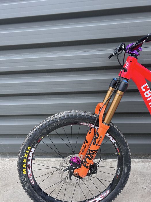 Commencal meta v3 bikepark build