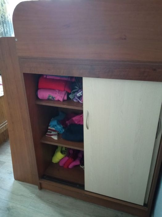 Продам кровать-шкаф для ребенка