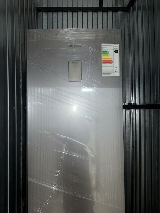 Холодильник Самсунг 180 000 тг