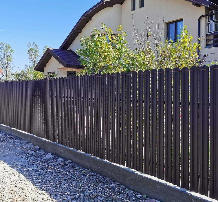 Garduri de diferite modele (sipca metalica, jaluzele, tabla plasa BCA)