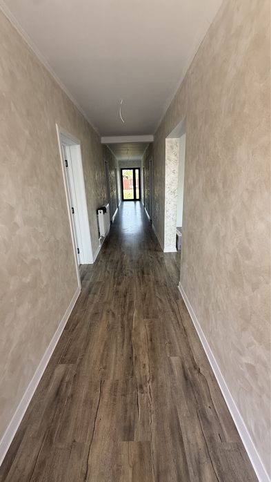 Vand casa cu mansarda in comuna Chiscani