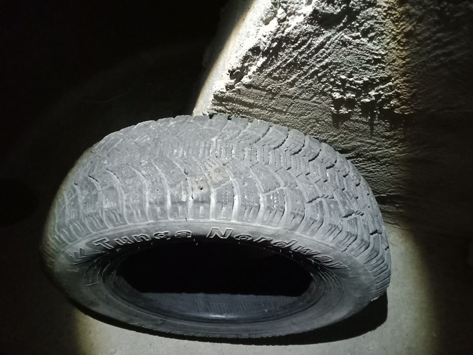 Шина 185/70/R14.