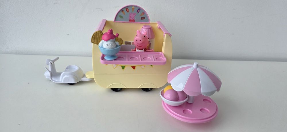 Огромен комплект Peppa Pig