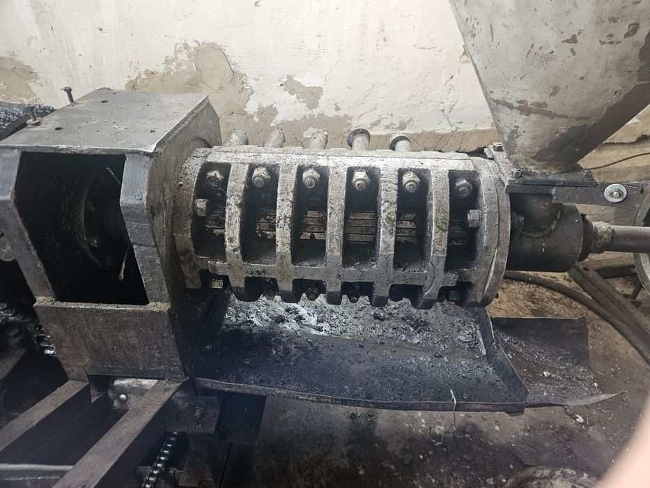 Продам маслопресс