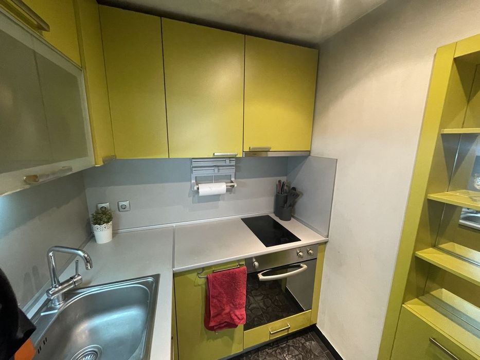 Продава се Тристаен апартамент в София, Надежда 2 - 95 кв.м за 2179 €/кв.м - Снимка #1