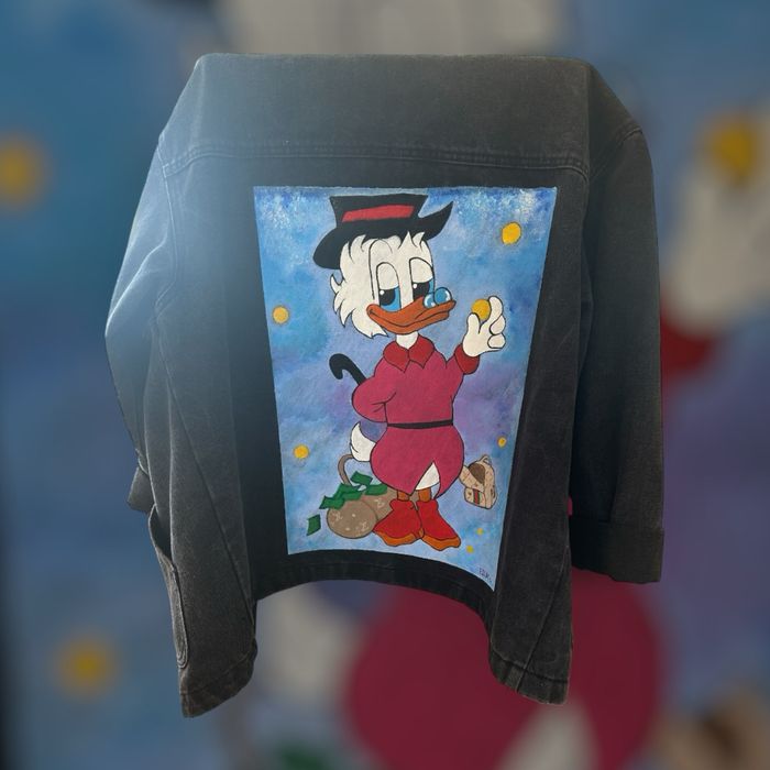 Рисуване върху дрехи