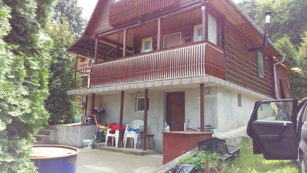 Casă de Odihnă, teren 1000mp zona Corunca