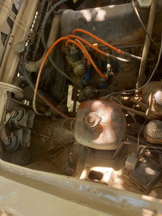 Vaz 2106 sotiladi