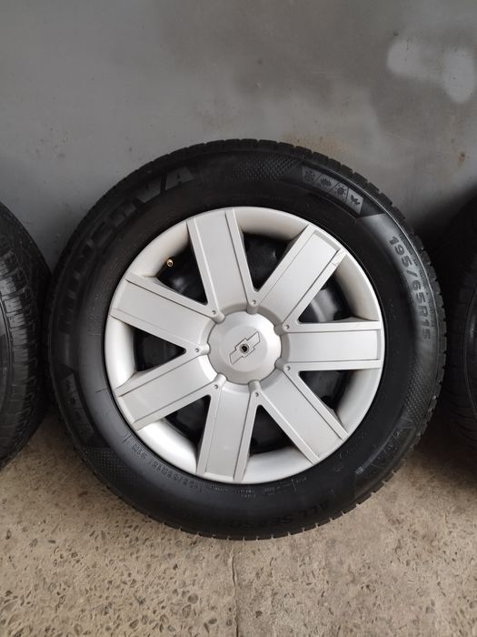 Шины с дисками и калпоками