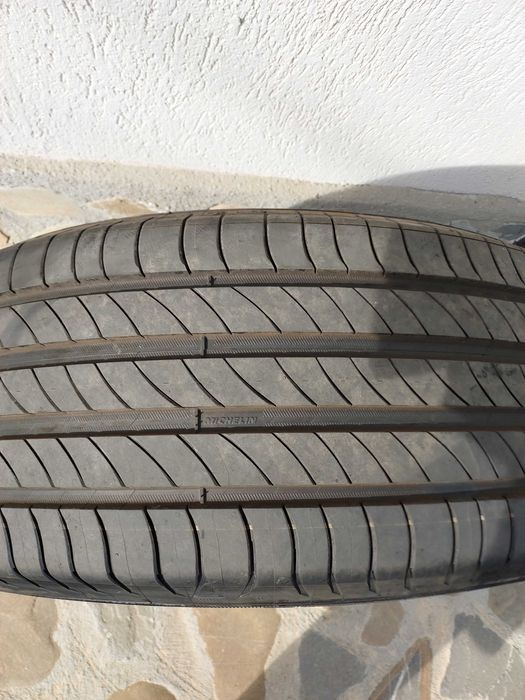 vand avelope de vara Michelin e PRIMACY AO , noi , de prim montaj , 235/55 R19 105W , pret de catalog 880 lei/bucata , pret de vanzare 650 lei/bucata