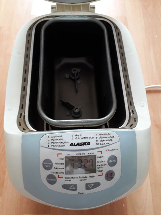 Masina de facut paine Alaska BM2000 cu 10 programe, stare impecabila