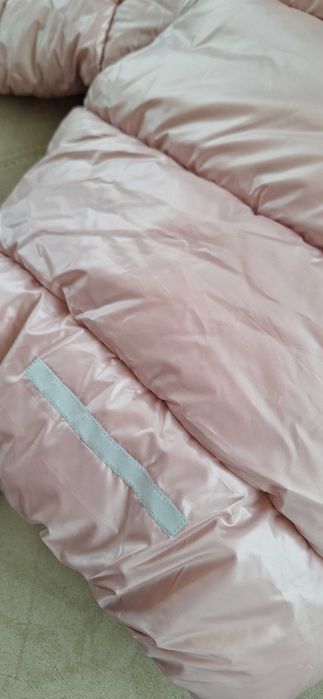 Ново зимно яке за момиче.С етикет. 4-6 г. 110/116.HM. Водоотблъскващо.