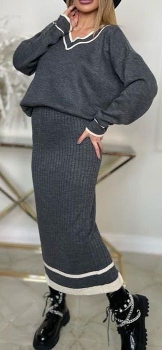 Женски комплект , сив