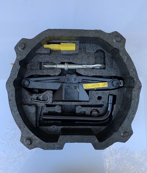 Cric kit Peugeot 508 complet stare f buna! ORICE PIESA DISPONIBILA!