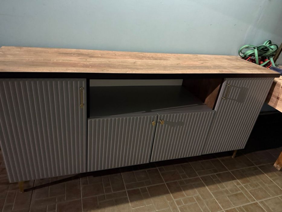 Тумба под тв . Тв подставка