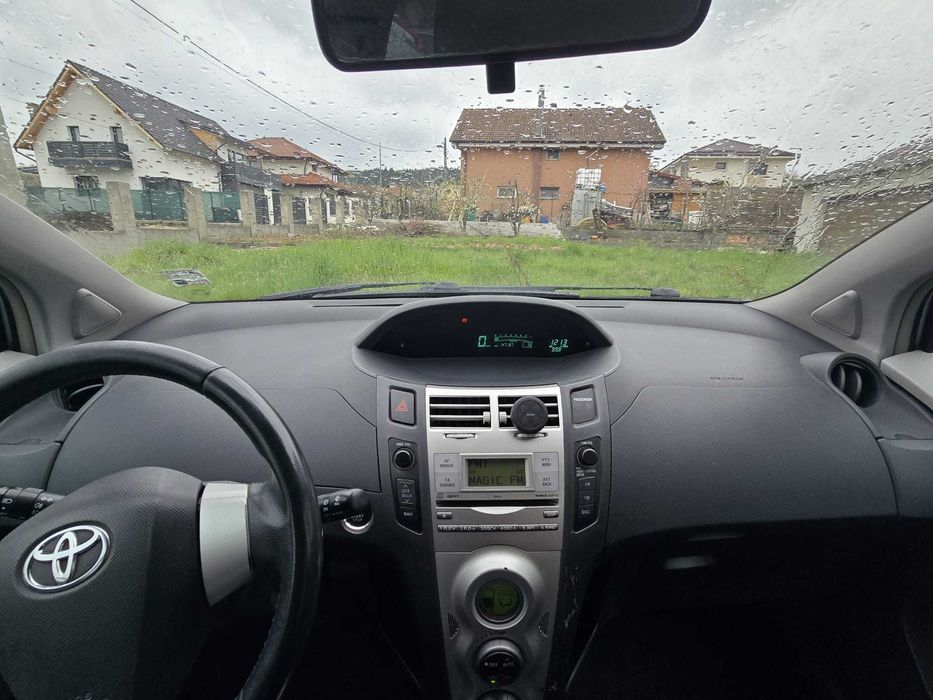 Toyota Yaris, automata, 2008, 147187 km reali.