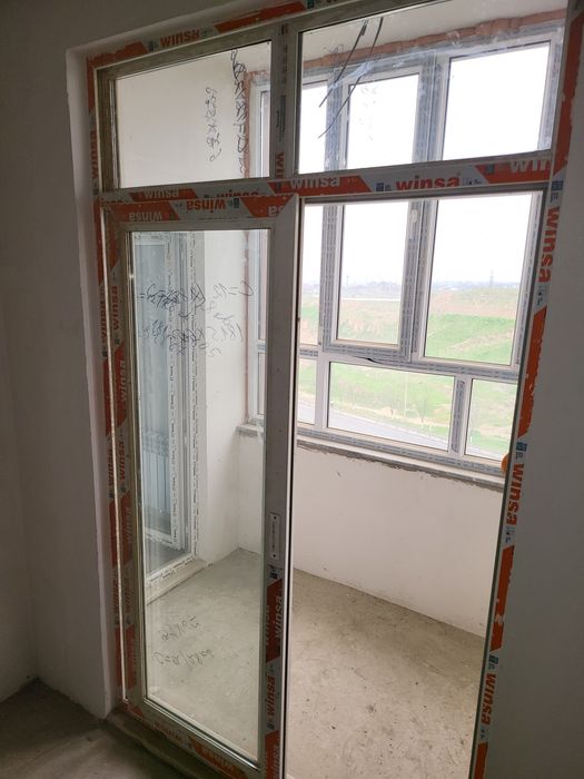 Пластиковые двер