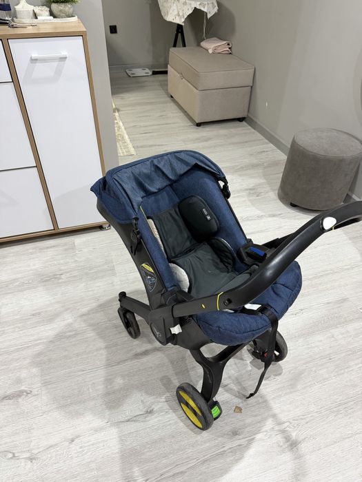 Продам коляску-автокресло