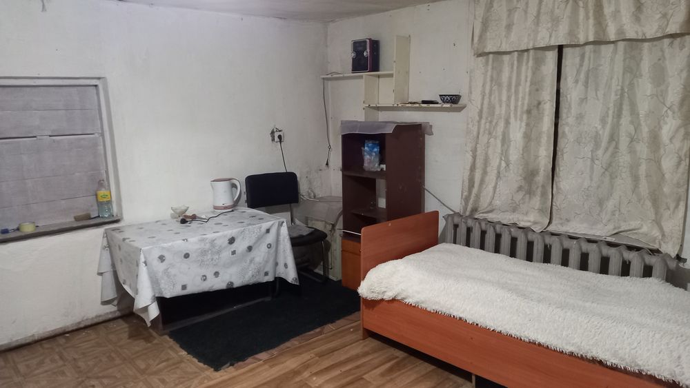 Времянка комната