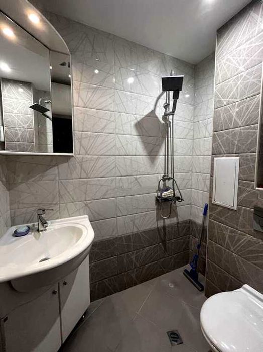 Дава се под наем Двустаен апартамент в Пловдив, Кючук Париж - 50 кв.м за 325 € - Снимка #3