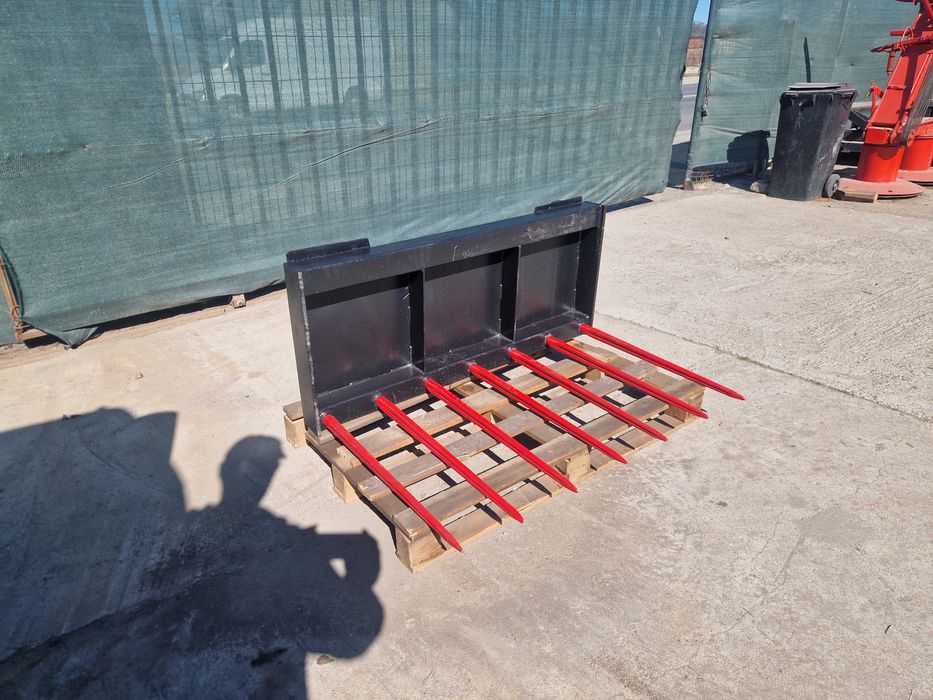 Furca gunoi cu prindere euro pentru incarcator frontal tractor