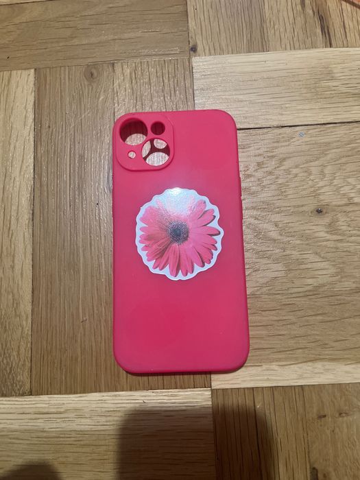 Продаване на калъфи за iPhone 13