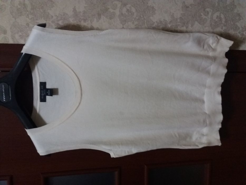 Продается женская кофта-кардиган двойка молочно белого цвета