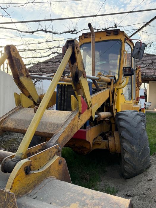 Vând BuldoExcavator venieri
