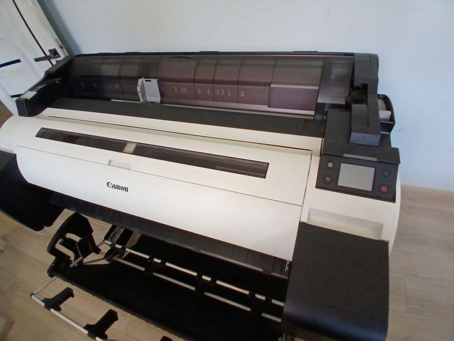 TM300 PLOTER srochno sotiladi