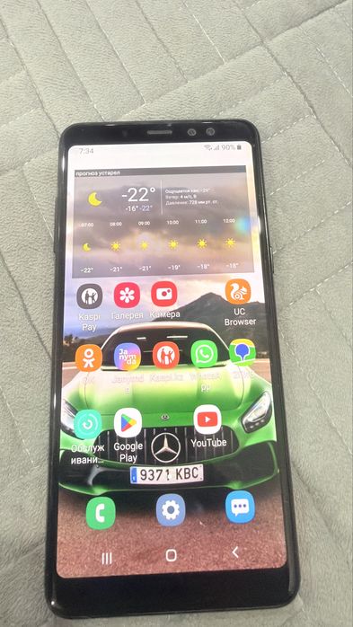 Смартфон Самсунг А8+