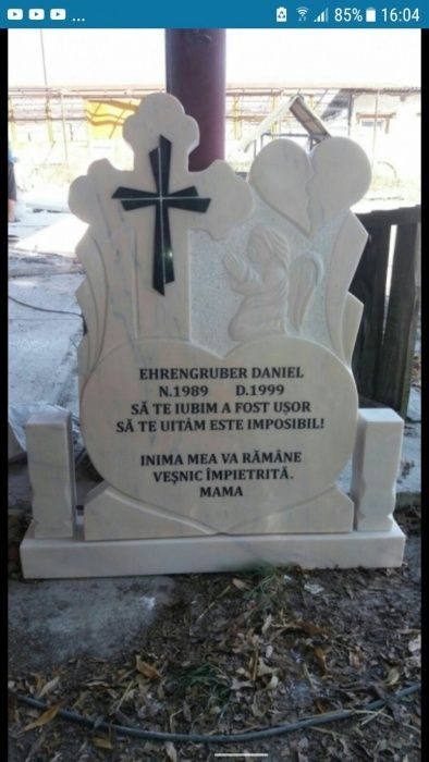 Monumente funerare - respect etern pentru cei dragi!