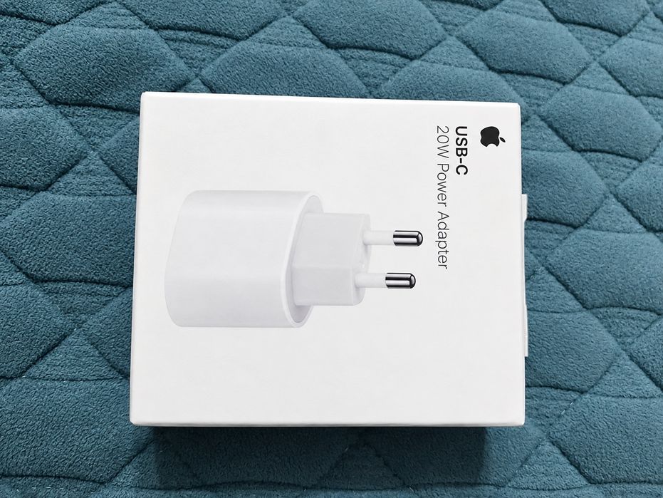 Блок питания 20W USB-C для iPhone — новый