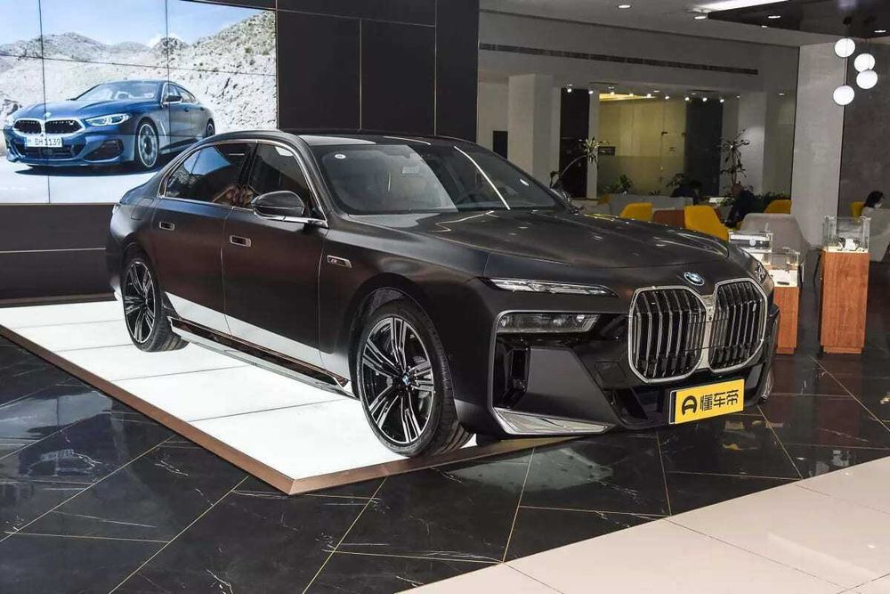 BMW i7 НА ЗАКАЗ + 1 год гарантия