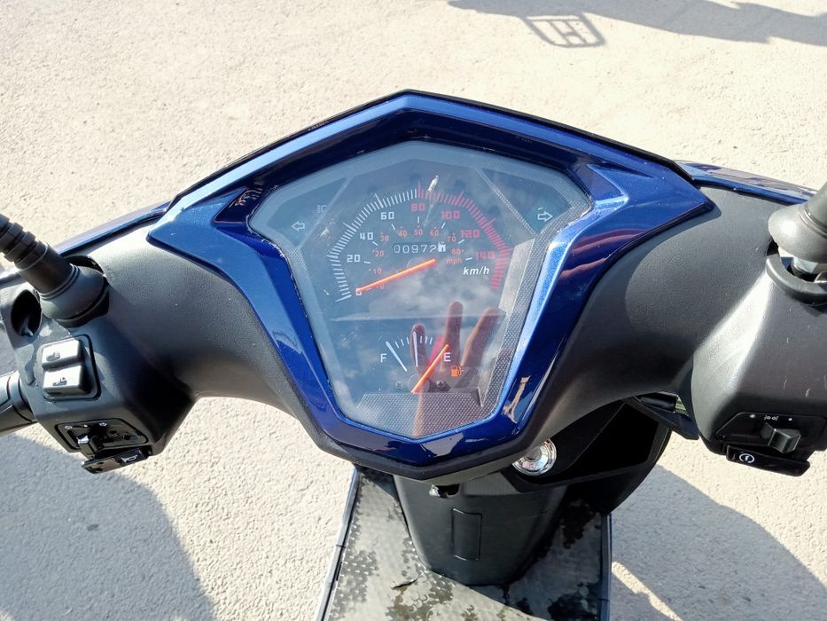 Продам мопед м8 125 кубов